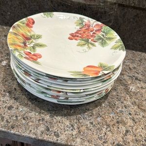 Dinner plate royal solution vintage grape